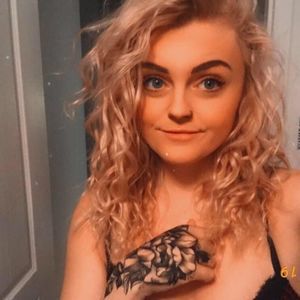 Meet your Posher, Abbi